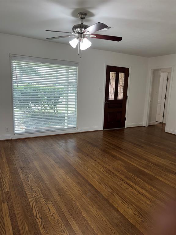 Foto del edificio - 4505 Nina Lee Ln