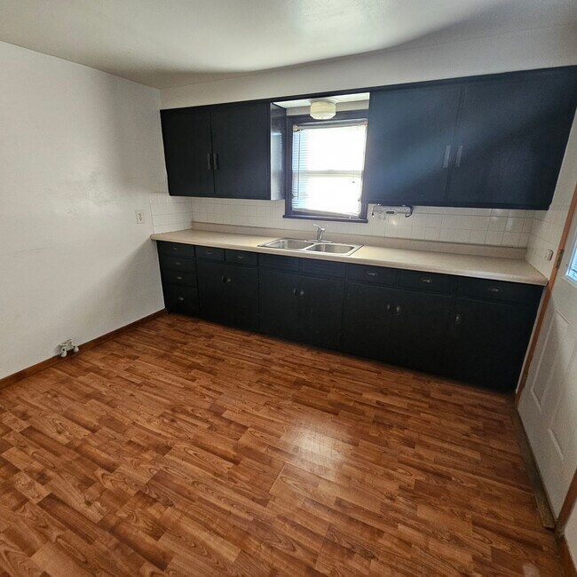 Foto del edificio - 1551 Loomis St