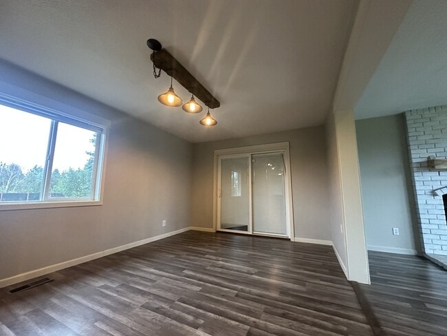 Building Photo - 24574 SW Ladd Hill Rd