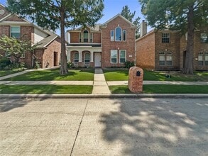 Building Photo - 617 Gentry Ln