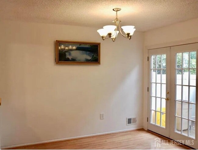 Building Photo - 59 Covington Ct