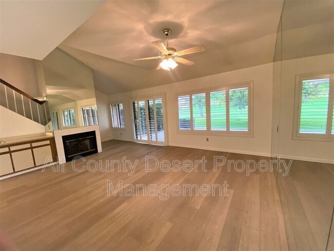 Building Photo - 41495 Woodhaven Dr W