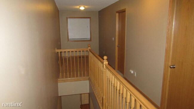Foto del edificio - 6387 Upper 13th St N