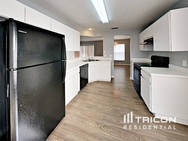 Building Photo - 1205 Tiger Wood Ct