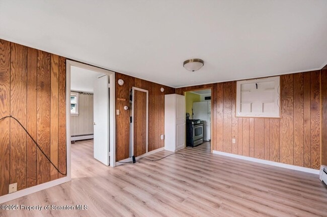 Building Photo - 970 PA-307