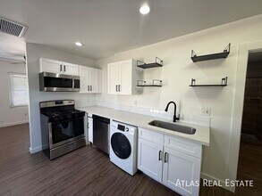 Building Photo - 1606 W Taylor St