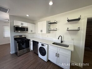 Building Photo - 1606 W Taylor St