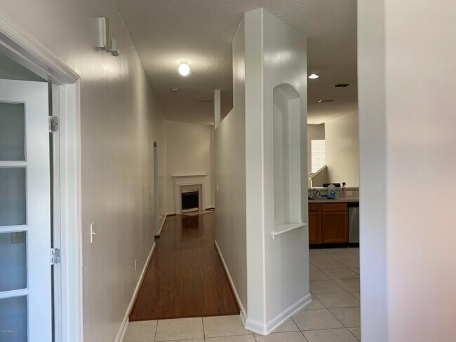 Foto del edificio - 8837 Canopy Oaks Dr