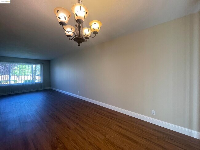 Foto del edificio - 35 Fountainhead Ct