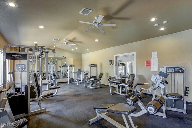 Foto del edificio - 5240 Indian River Dr