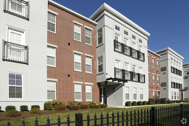 Building Photo - Station Village at Avenel
