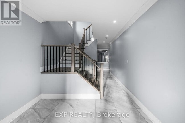 Building Photo - 35 Tyndall Dr