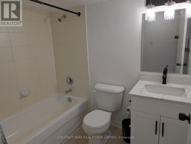 Building Photo - 2823 St Clair Ave E