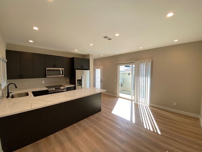Foto del edificio - BRAND NEW 2023!! 4BD/2BA