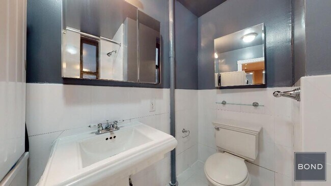 Foto del edificio - 219 E 23rd St
