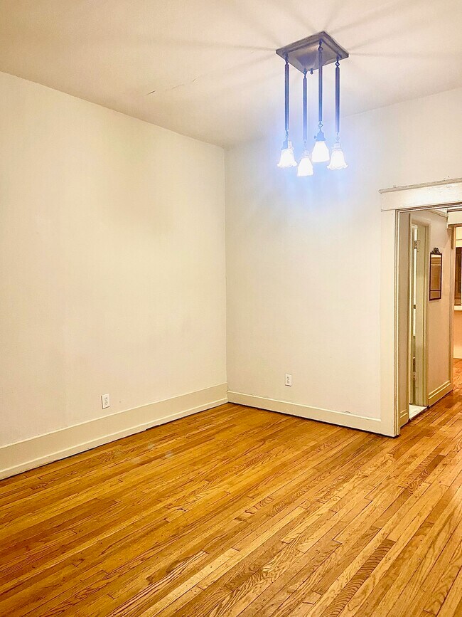 Foto del edificio - 1432 12th St S