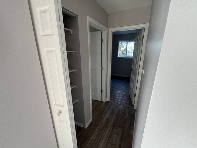 Building Photo - 1918 Ashland Ave