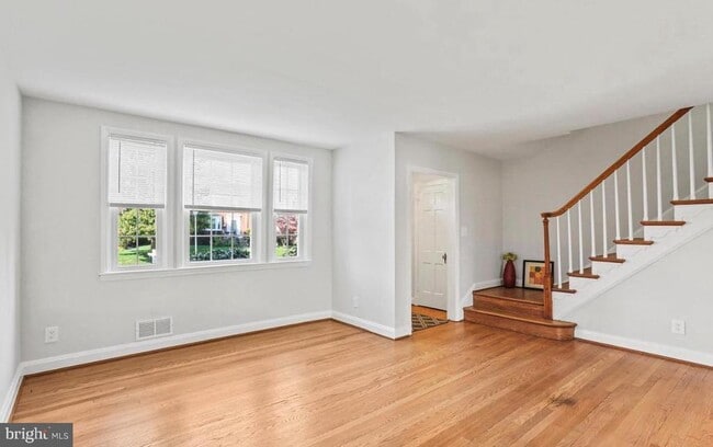 Foto del edificio - 403 Stratford Rd