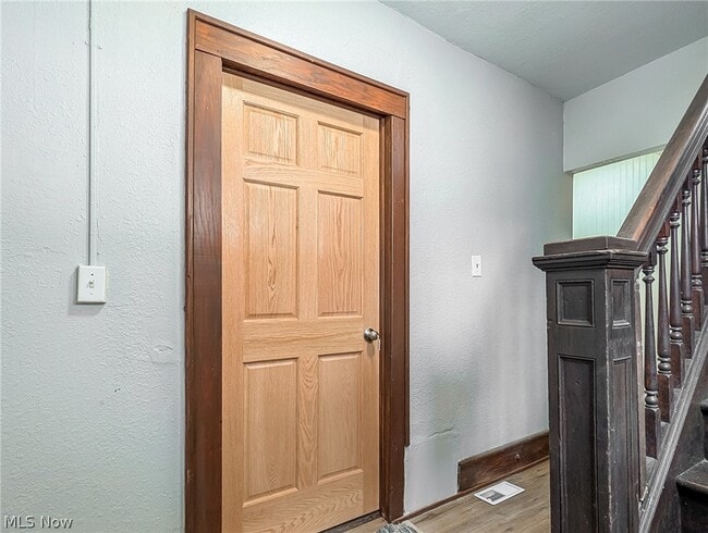 Foto del edificio - 1268 Pondview Ave