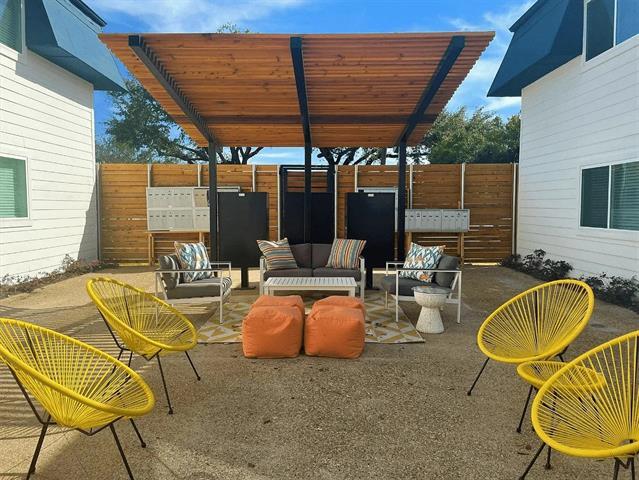 Foto del edificio - 3627 Almazan Dr