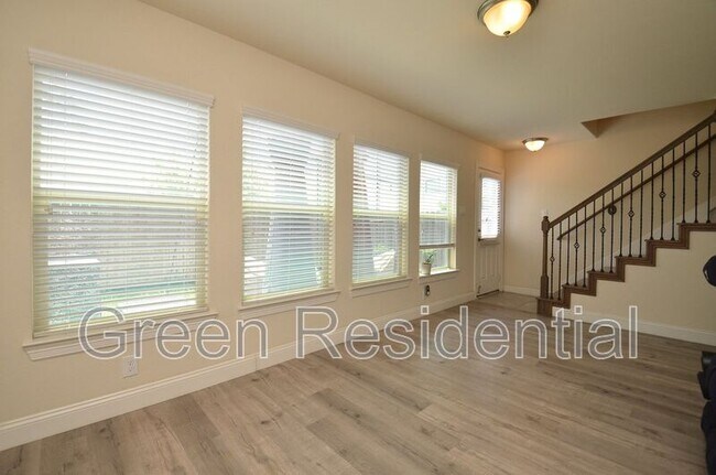 Foto del edificio - 10709 Madden Oaks Pl