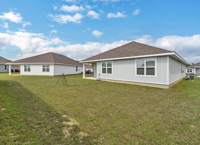 Building Photo - Home in Shoal River Landing with a Community Pool
