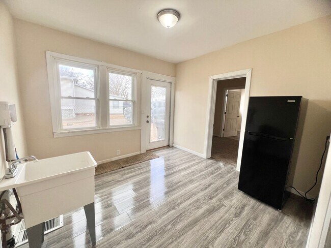 Foto del edificio - 4-Bedroom/2-Bath Home for Rent in Clinton, IA