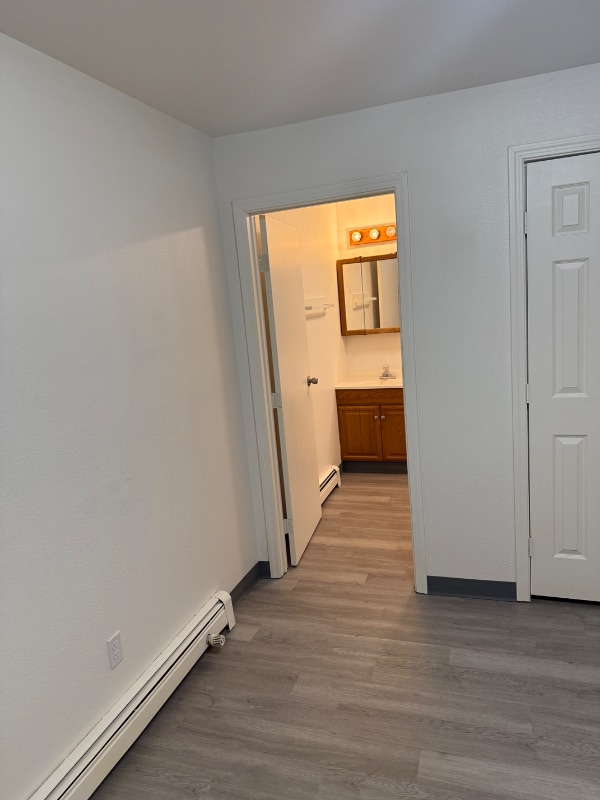 Building Photo - 551 N Robin Cir