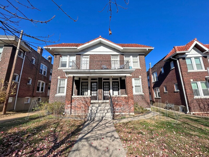 4949 Lindenwood Ave, St. Louis, MO 63109 Condo for Rent in St. Louis