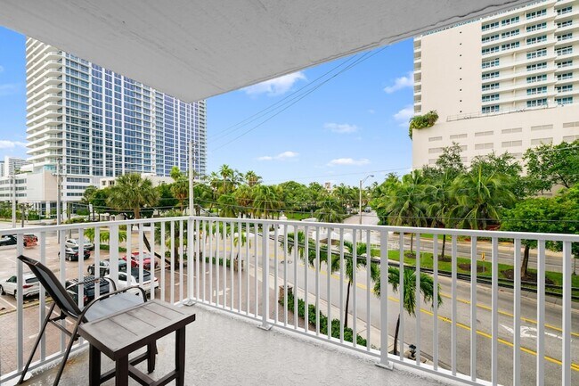 Foto del edificio - 95 N Birch Rd