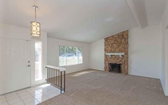 Foto del edificio - Great Single Story Home in La Costa!!