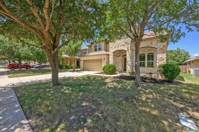 Building Photo - 608 Royal Burgess Dr