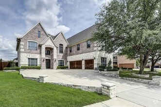 Building Photo - 4108 Barona Dr
