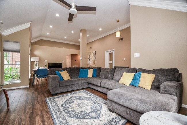 Building Photo - 4 bedrooms home in the heart of Copperfield