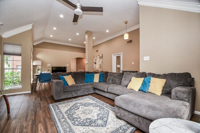 Foto del edificio - 4 bedrooms home in the heart of Copperfield
