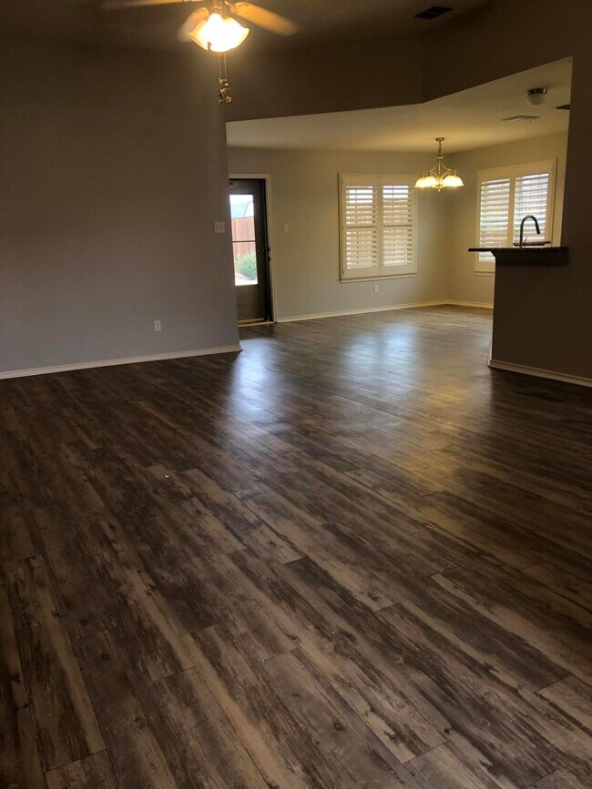 Foto del edificio - 7528 84th St