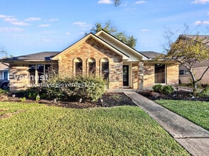 Building Photo - 21418 Park Brook Dr