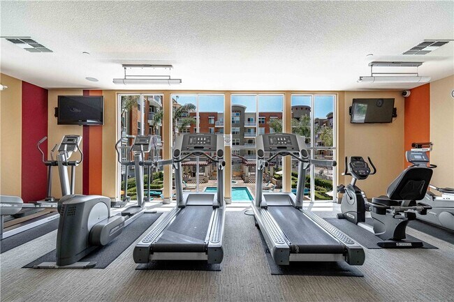 Foto del edificio - 12668 Chapman Ave