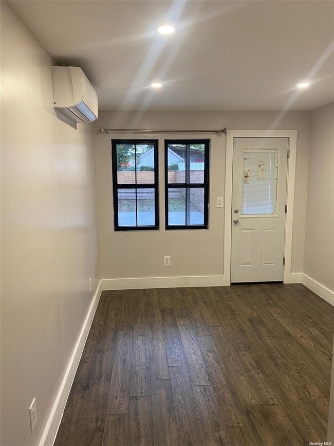 Building Photo - 113-42 Springfield Blvd