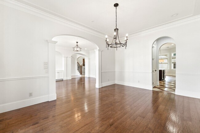 Foto del edificio - 5637 Overbrook Ln