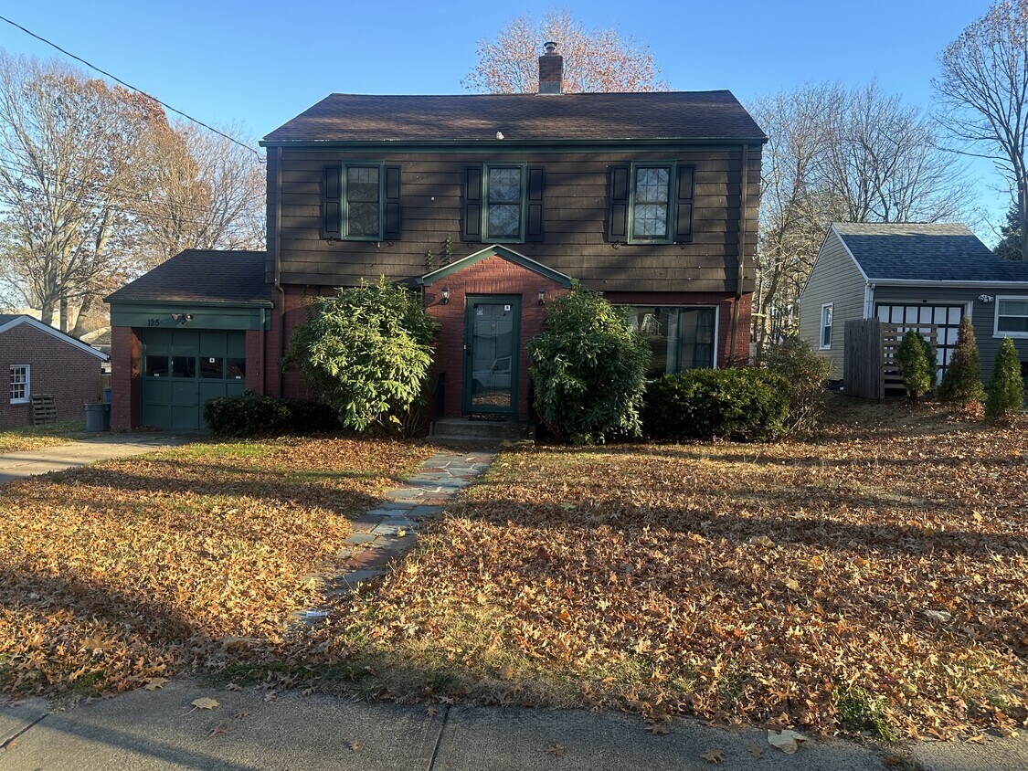 Foto principal - 125 Stimson Rd