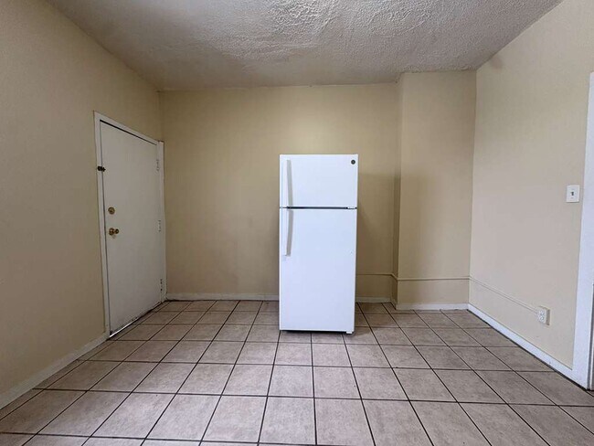 Foto del edificio - 33 Dickerman St