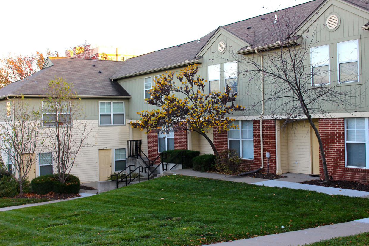 Primary Photo - Turtle Hill Townhomes