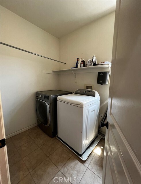 Building Photo - 10400 Via Palma