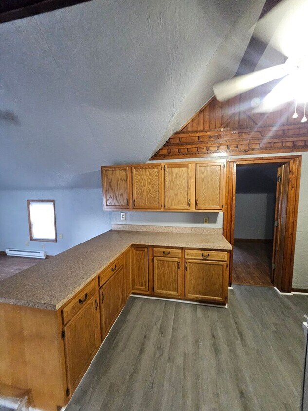 Foto principal - 829 W State St