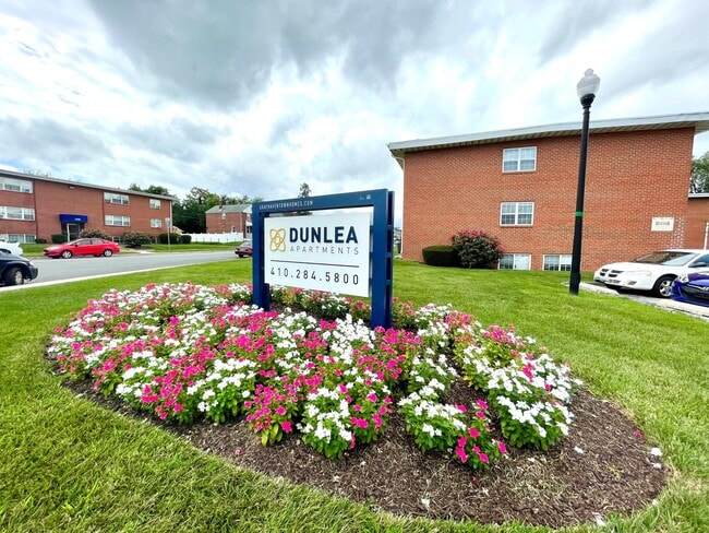 Building Photo - Dunlea Apartments