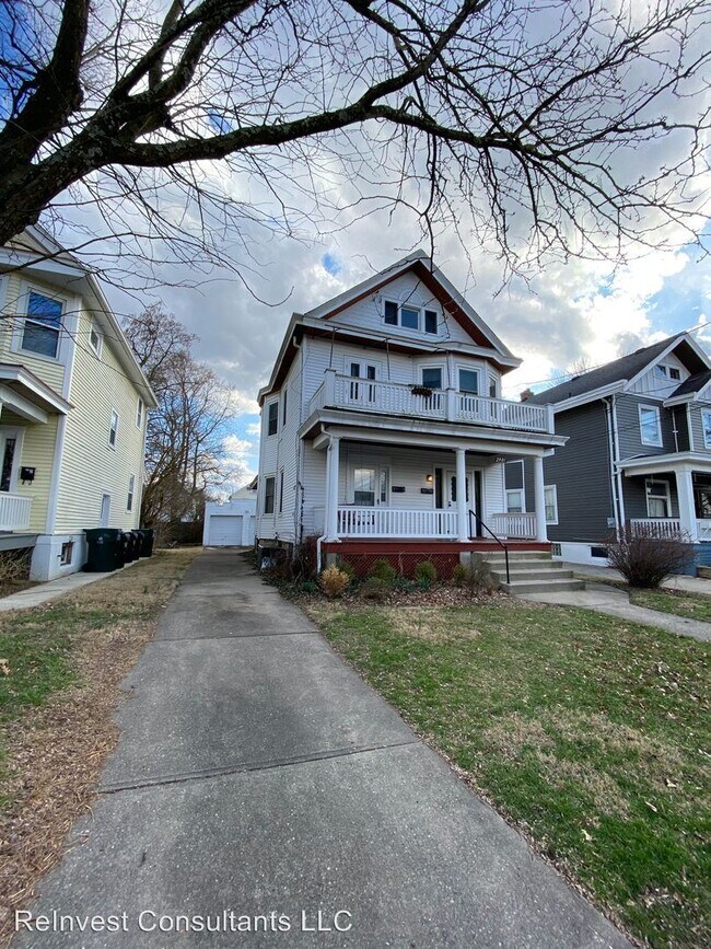 Building Photo - 2901 Minot Ave