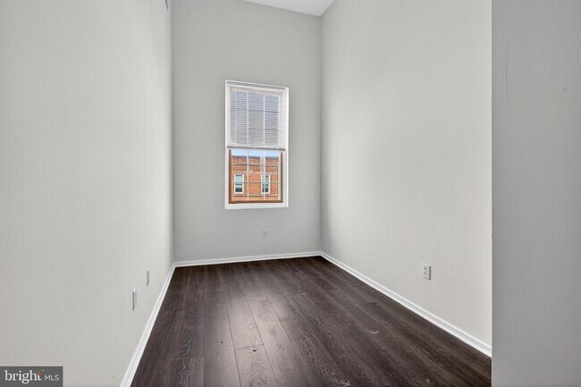 Foto del edificio - 1918 W Diamond St