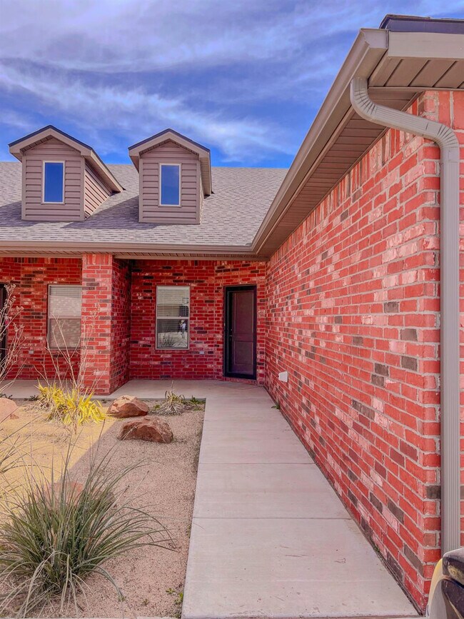 Foto del edificio - 11913 Evanston Ave