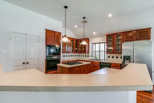 Building Photo - 1718 Bumelia Ct